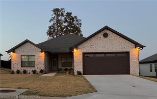 9105 Wayne Crossing, Fort Smith, AR 72916