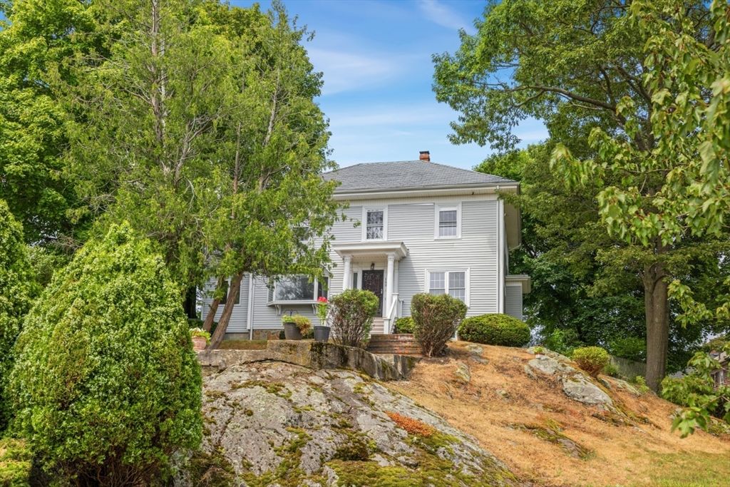 160 Loring Ave, Salem, MA 01970