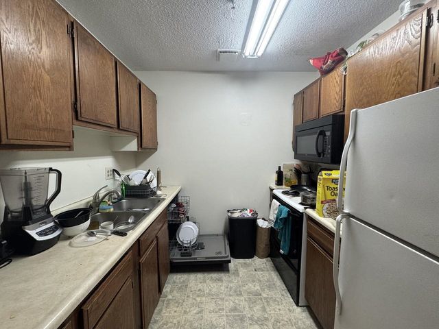 37 S Williams St Apt 320, Burlington, VT 05401