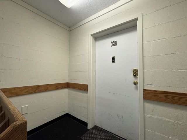 37 S Williams St Apt 320, Burlington, VT 05401
