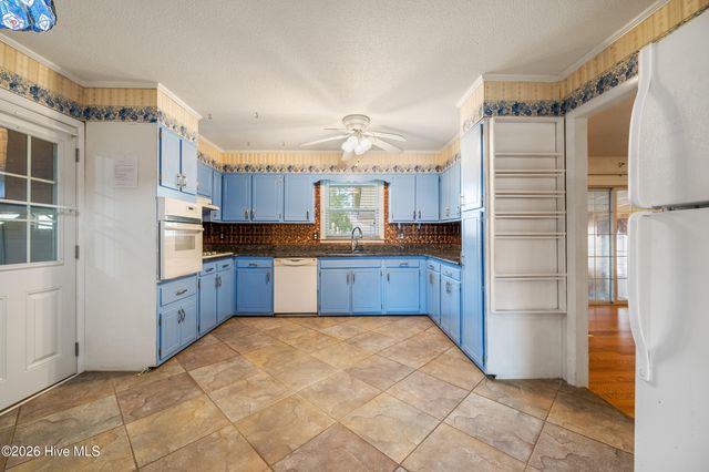 607 Bedford Road, Fayetteville, NC 28303