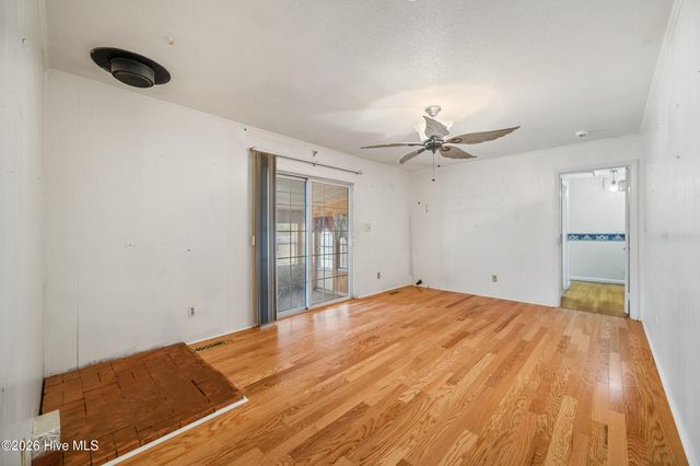 607 Bedford Road, Fayetteville, NC 28303