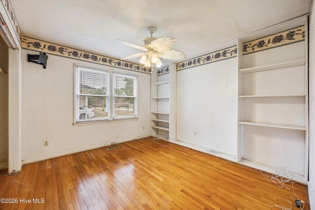 607 Bedford Road, Fayetteville, NC 28303