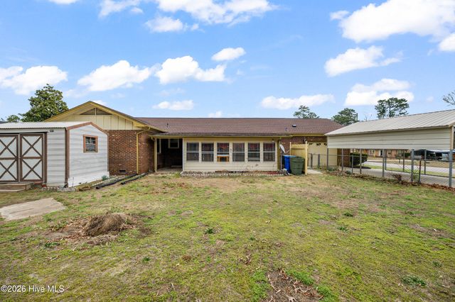 607 Bedford Road, Fayetteville, NC 28303