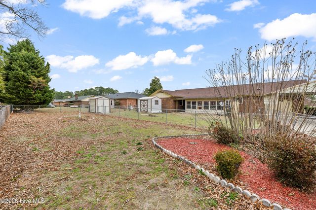 607 Bedford Road, Fayetteville, NC 28303