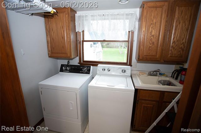 246 Nicklas Court, Oxford, MI 48371