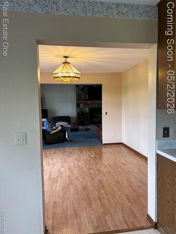 246 Nicklas Court, Oxford, MI 48371
