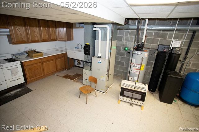 246 Nicklas Court, Oxford, MI 48371