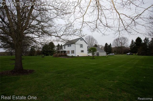 246 Nicklas Court, Oxford, MI 48371