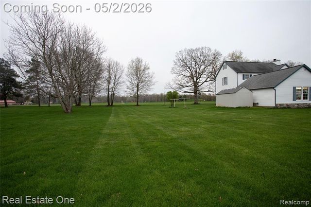 246 Nicklas Court, Oxford, MI 48371