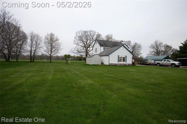 246 Nicklas Court, Oxford, MI 48371