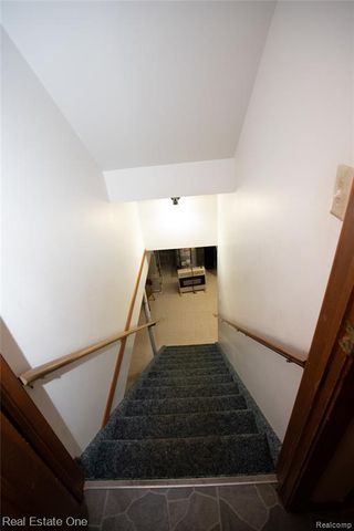 246 Nicklas Court, Oxford, MI 48371