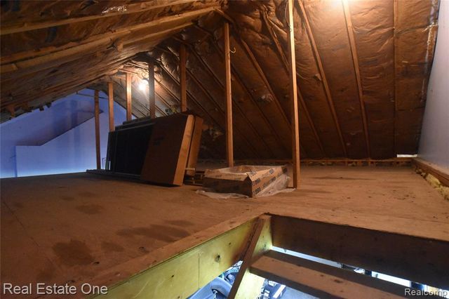 246 Nicklas Court, Oxford, MI 48371