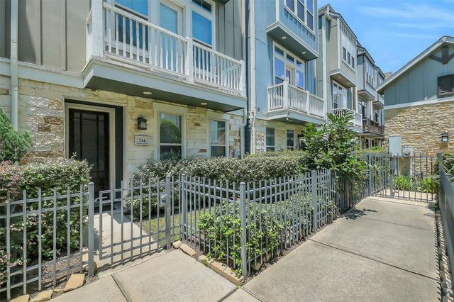 714 N Shepherd Drive, Houston, TX 77007