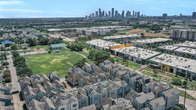 714 N Shepherd Drive, Houston, TX 77007