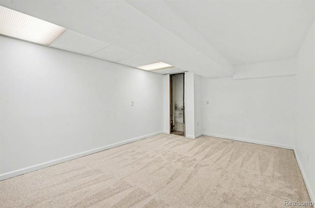 30612 Dover Avenue, Warren, MI 48088