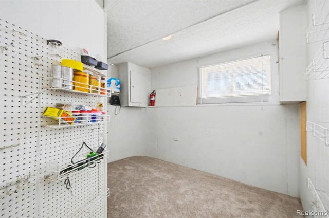 30612 Dover Avenue, Warren, MI 48088