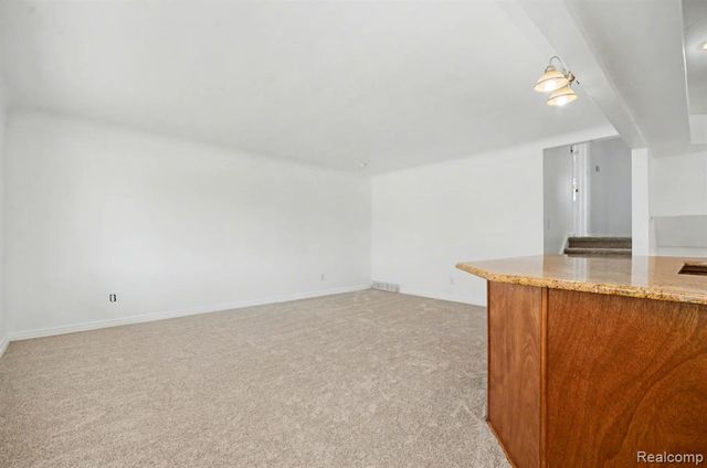 30612 Dover Avenue, Warren, MI 48088