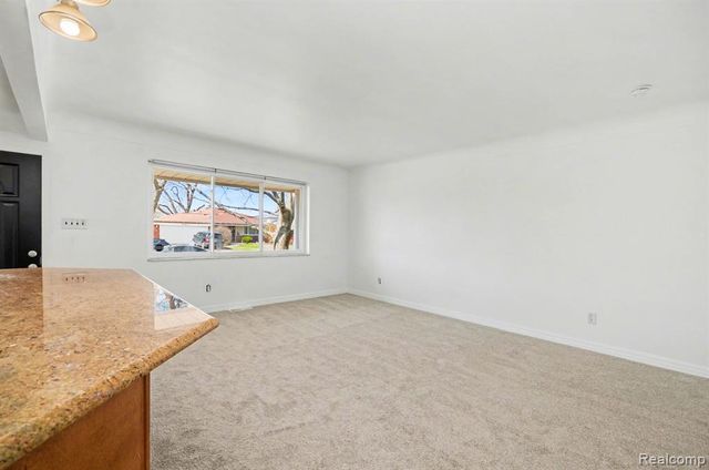 30612 Dover Avenue, Warren, MI 48088