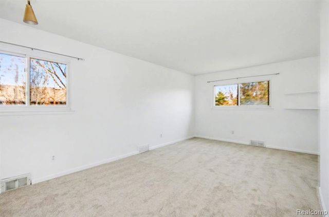 30612 Dover Avenue, Warren, MI 48088