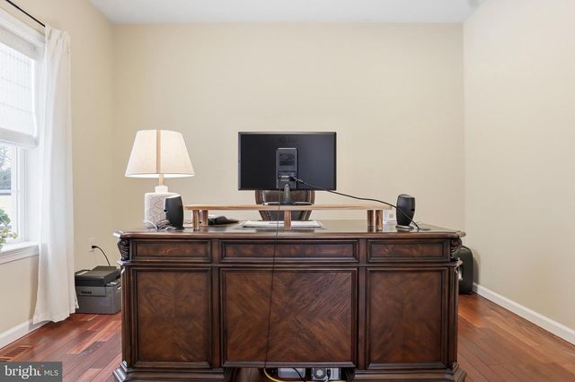 505 BROOKSHIRE DR, Lancaster, PA 17601