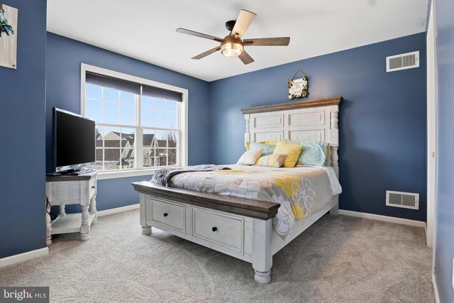 505 BROOKSHIRE DR, Lancaster, PA 17601