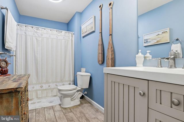 505 BROOKSHIRE DR, Lancaster, PA 17601