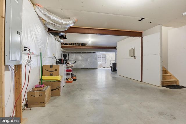 505 BROOKSHIRE DR, Lancaster, PA 17601