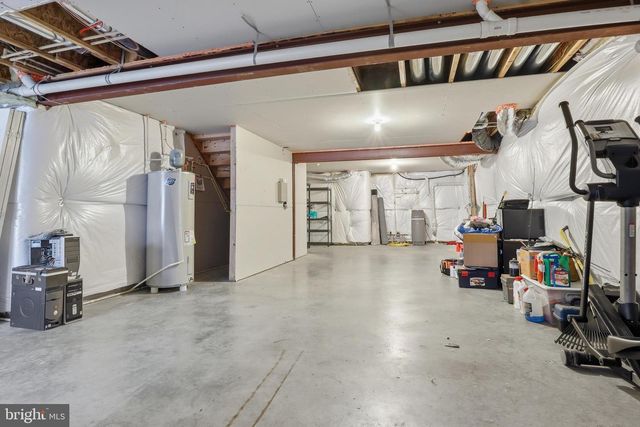 505 BROOKSHIRE DR, Lancaster, PA 17601