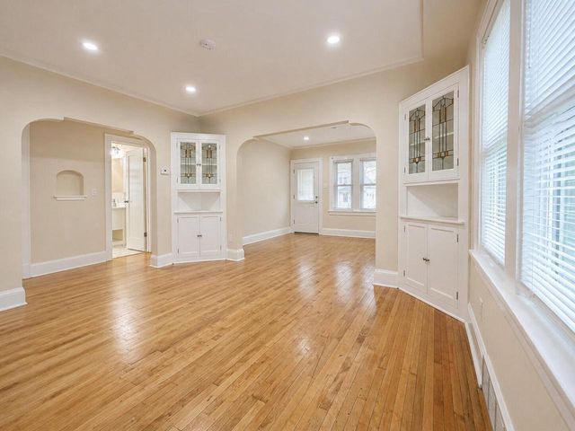 4134 S 1st ROAD, Milwaukee, WI 53207
