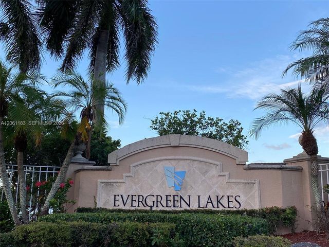 5005 Wiles Road 102, Coconut Creek, FL 33073