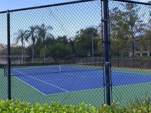 5005 Wiles Road 102, Coconut Creek, FL 33073