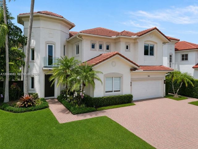 11163 NW 71st Ter, Doral, FL 33178