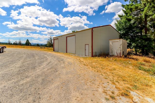 5215 365th Street Ct E, Eatonville, WA 98328