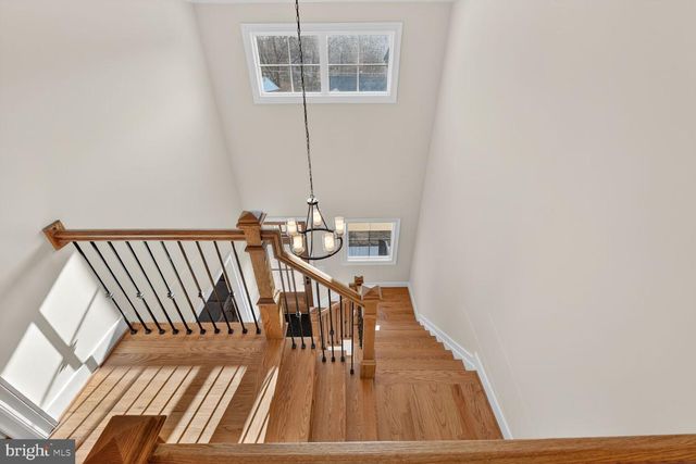 7405 STORM CT, Falls Church, VA 22043