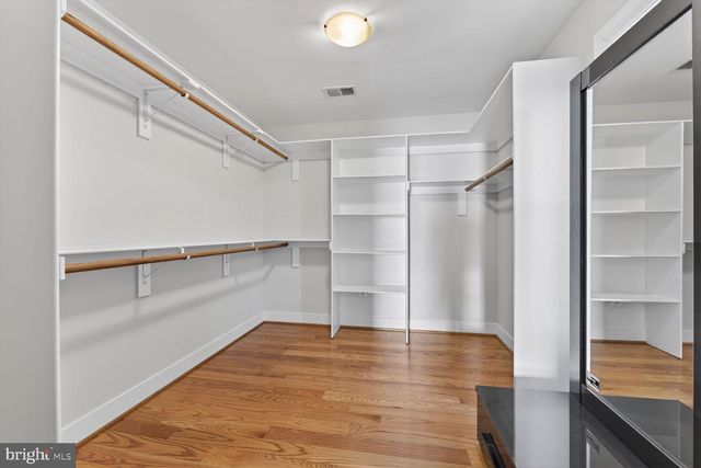 7405 STORM CT, Falls Church, VA 22043