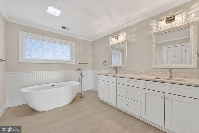 7405 STORM CT, Falls Church, VA 22043