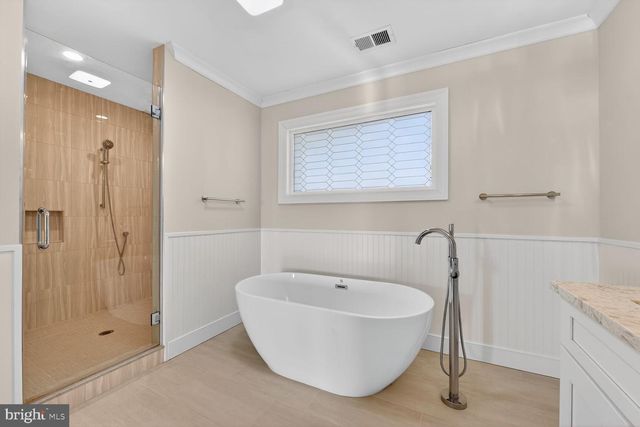 7405 STORM CT, Falls Church, VA 22043