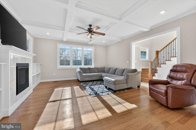 7405 STORM CT, Falls Church, VA 22043