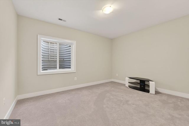 7405 STORM CT, Falls Church, VA 22043