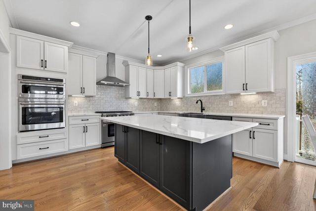 7405 STORM CT, Falls Church, VA 22043