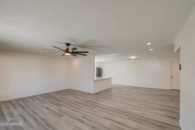 6001 W Pinchot Avenue, Phoenix, AZ 85033