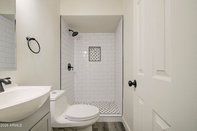 6001 W Pinchot Avenue, Phoenix, AZ 85033