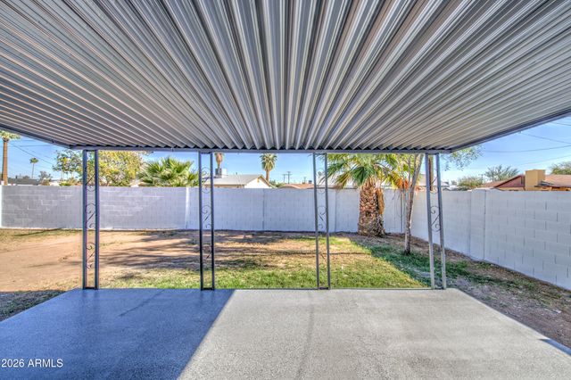 6001 W Pinchot Avenue, Phoenix, AZ 85033