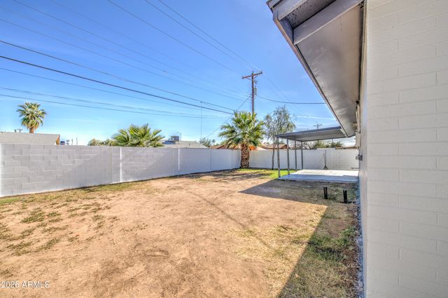 6001 W Pinchot Avenue, Phoenix, AZ 85033