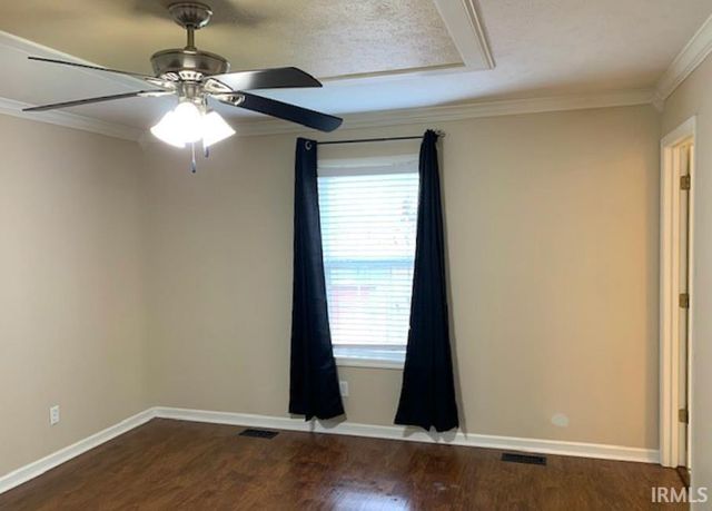 10659 Midway Drive, Newburgh, IN 47630