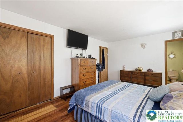 1197 Hunters Woods Drive, Pocono Twp, PA 18301