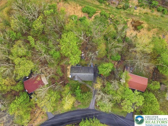 1197 Hunters Woods Drive, Pocono Twp, PA 18301