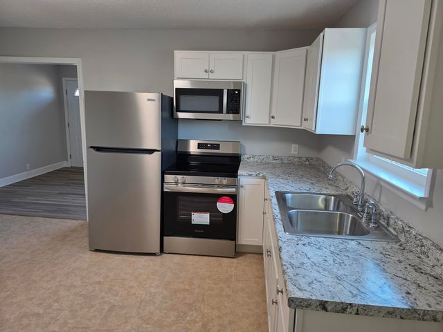 265 S Cedar Lane, Fort Oglethorpe, GA 30742