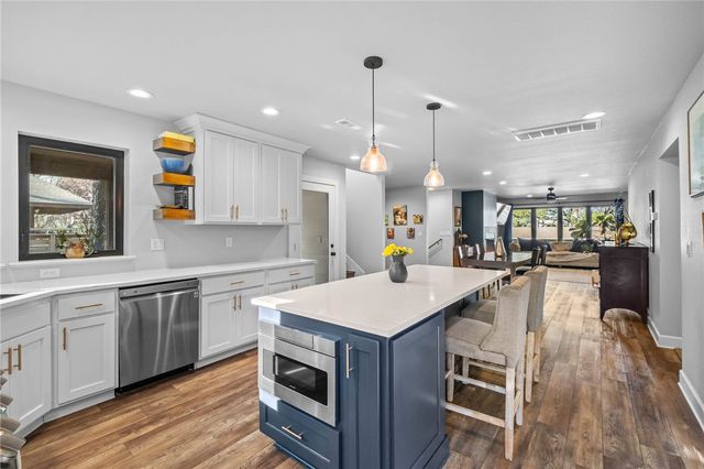 604 N Vinson Avenue, Fayetteville, AR 72701